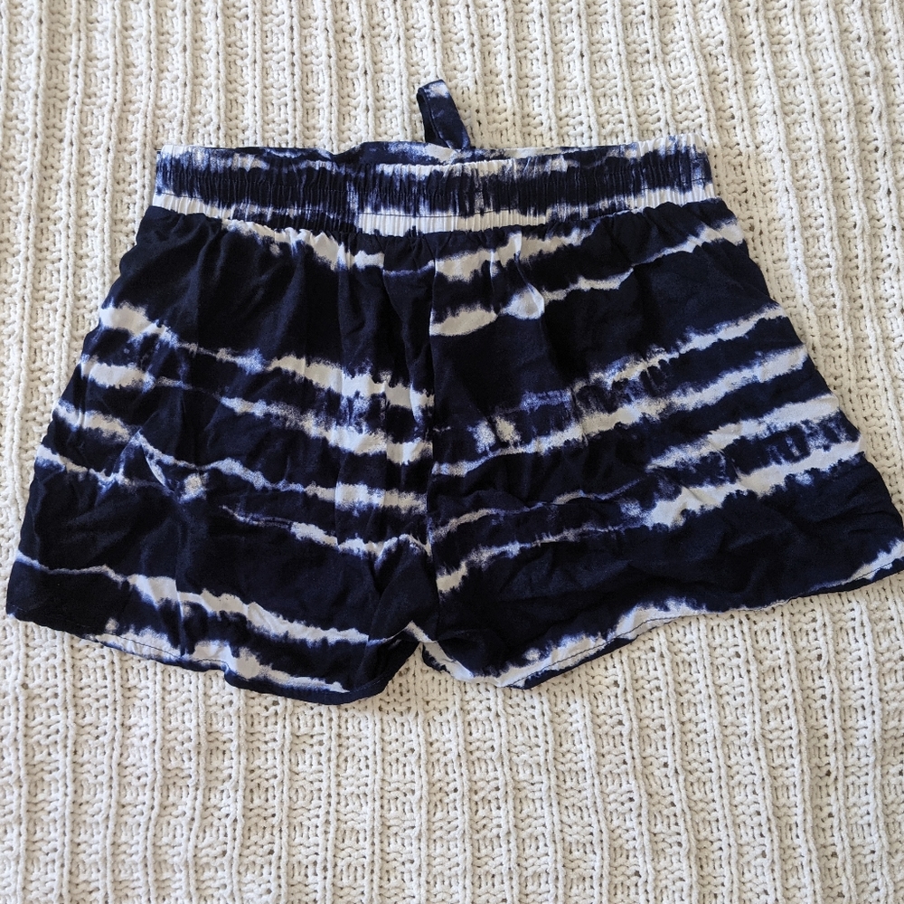 Streetwear Society Shorts - Picture 2 of 6